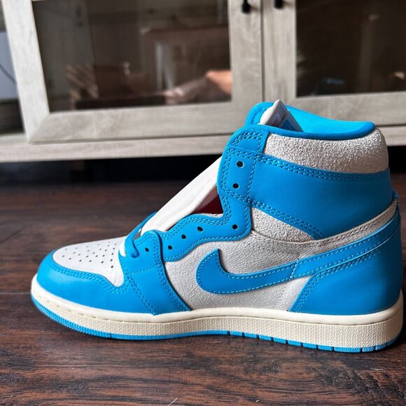 Size 9 - Air Jordan 1 Retro OG High UNC Reimagined DS NEW - Picture 8 of 8